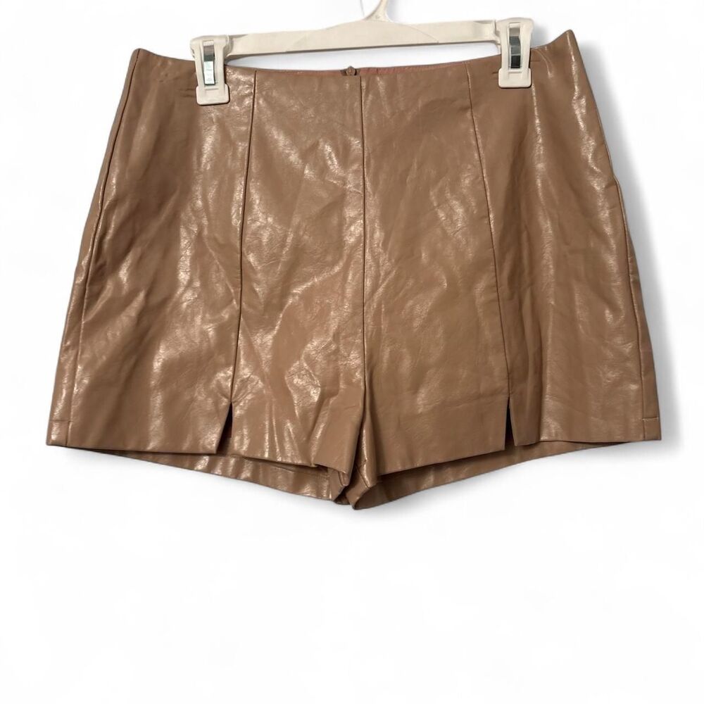 Lumiere Women's Tan Shorts Sz L